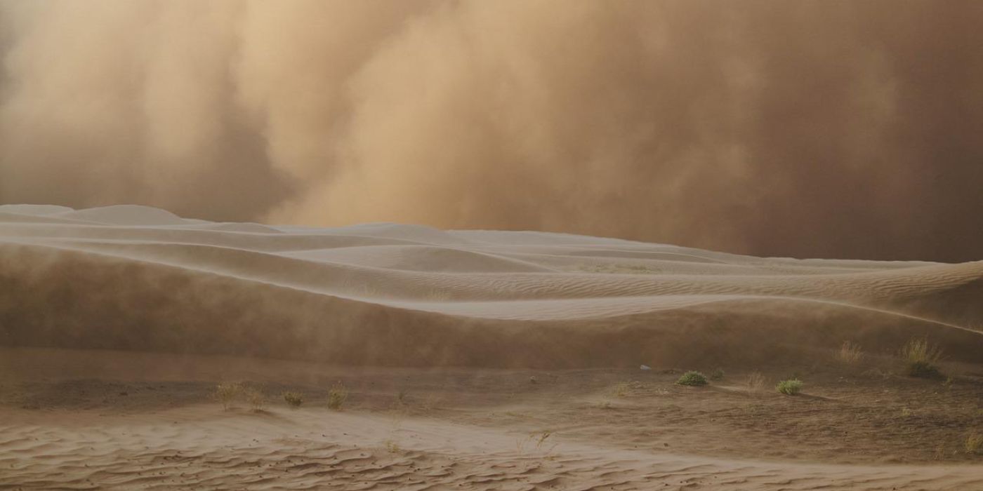 hatalmas homokvihar Kína