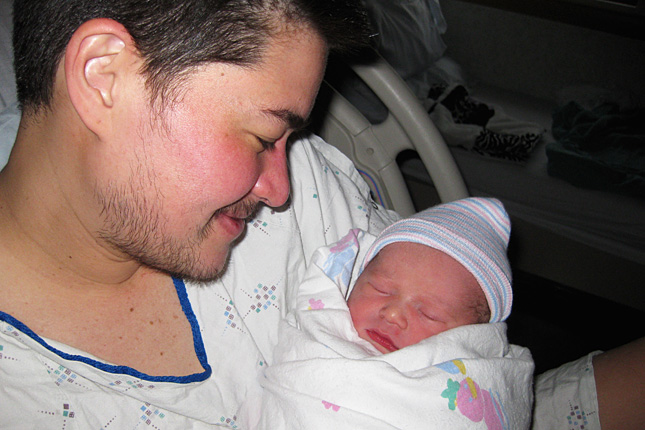 Thomas Beatie gyermekével