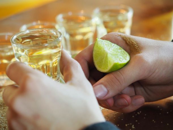 papírpalack tequila Buen Vato csomagolás