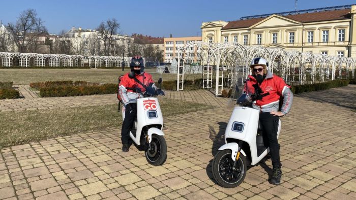 Elektrobiker elektromos robogó