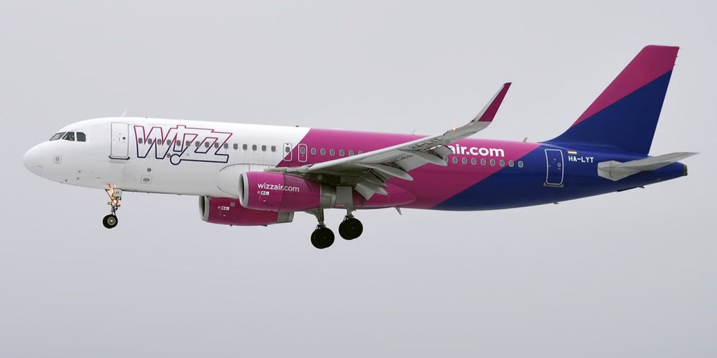 Wizz Air Airbus A321neo repülőgép landolás