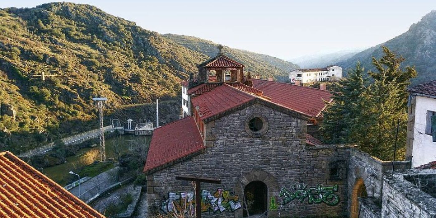Salto de Castro spanyol falu eladó